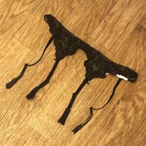 NWOT Intimissimi Black and Tan Floral Lace Mesh Garter Belt Size One Size